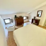 Villa Umbrian Paradise Contains 5 Bedrooms With Private Pool And Stunning Views