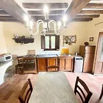 Villa Umbrian Paradise Contains 5 Bedrooms With Private Pool And Stunning Views *