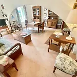 Umbrian Paradise Contains 5 Bedrooms With Private Pool And Stunning Views Villa *
