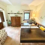 Umbrian Paradise Contains 5 Bedrooms With Private Pool And Stunning Views Villa *