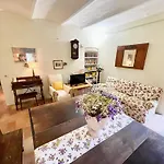 Umbrian Paradise Contains 5 Bedrooms With Private Pool And Stunning Views Villa *