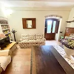 Umbrian Paradise Contains 5 Bedrooms With Private Pool And Stunning Views Villa *