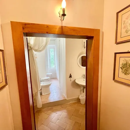 Umbrian Paradise Contains 5 Bedrooms With Private Pool And Stunning Views