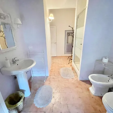 Umbrian Paradise Contains 5 Bedrooms With Private Pool And Stunning Views ספולטו