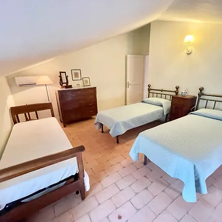 Umbrian Paradise Contains 5 Bedrooms With Private Pool And Stunning Views * ספולטו