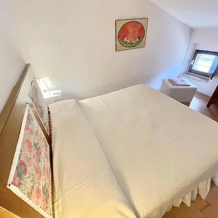 Umbrian Paradise Contains 5 Bedrooms With Private Pool And Stunning Views ספולטו