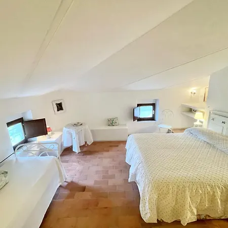 Umbrian Paradise Contains 5 Bedrooms With Private Pool And Stunning Views * ספולטו