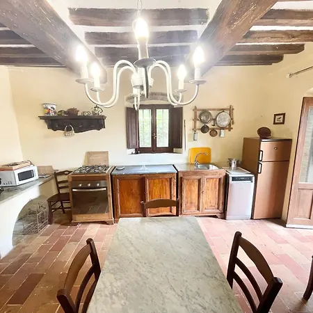 Willa Umbrian Paradise Contains 5 Bedrooms With Private Pool And Stunning Views *