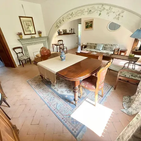 Umbrian Paradise Contains 5 Bedrooms With Private Pool And Stunning Views *