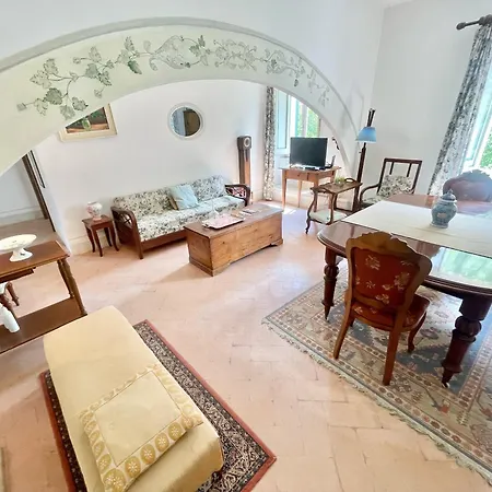 Willa Umbrian Paradise Contains 5 Bedrooms With Private Pool And Stunning Views *
