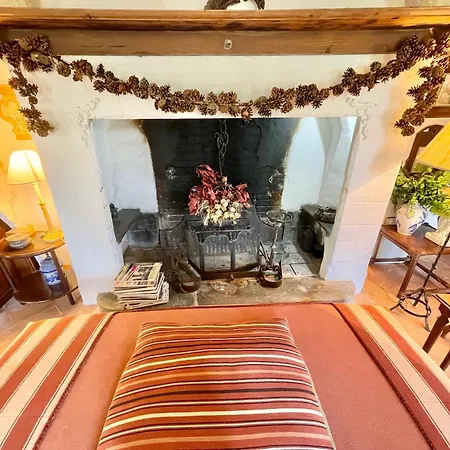 Umbrian Paradise Contains 5 Bedrooms With Private Pool And Stunning Views וילה ספולטו