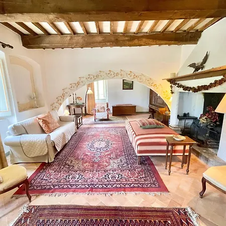 Umbrian Paradise Contains 5 Bedrooms With Private Pool And Stunning Views