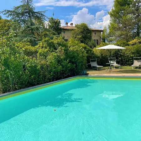 Umbrian Paradise Contains 5 Bedrooms With Private Pool And Stunning Views 别墅 *