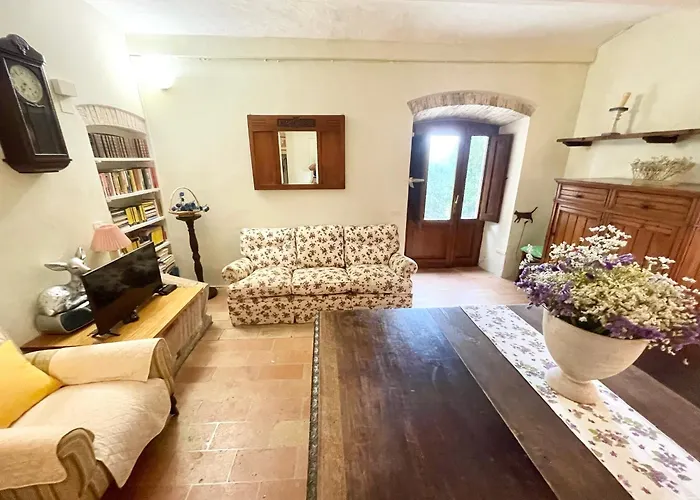 Umbrian Paradise Contains 5 Bedrooms With Private Pool And Stunning Views ヴィラ *